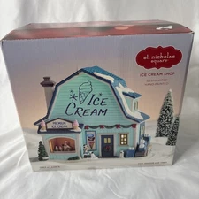 St. Nicholas Square Ice Cream Shop Illuminated Hand-painted House Kohl’s NEW