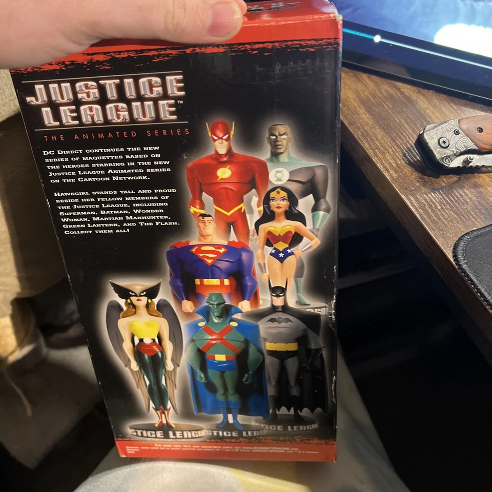 Hawkgirl Edición Limitada Maqueta Liga de la Justicia La Serie Animada DC Direct Foto 3 de 3