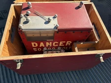 THE VON CORPERATION Model C-5 PORTABLE DC HIPOT TESTER 50,000 VOLTS .01 AMPS