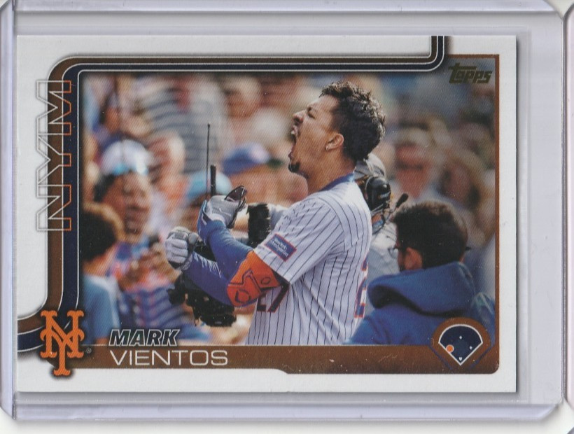 2025 Topps Series 1 Mark Vientos Golden Mirror Image Variation #174 Mets