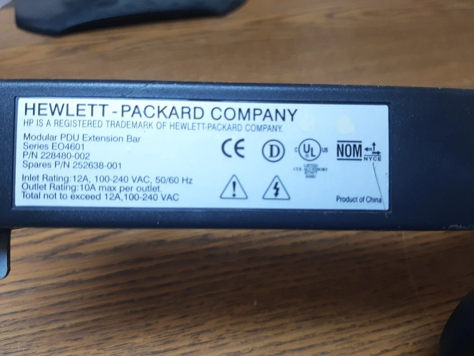 HP EO4601 100-240V PDU Extension Bar C19 to C13 - Image 2 of 3