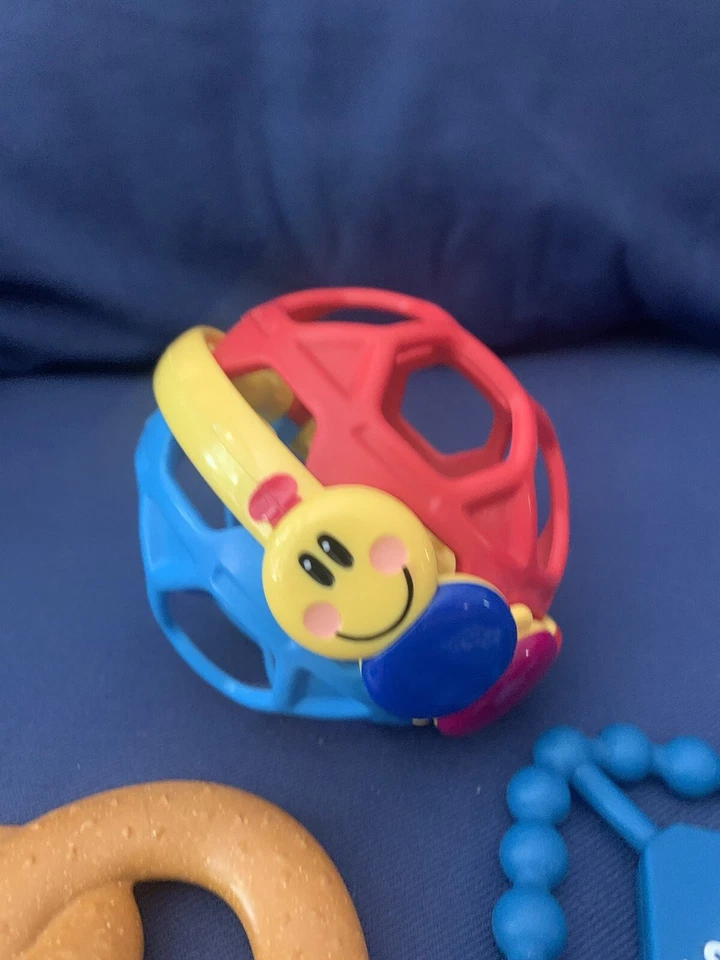 Tunno Baby Mordedor de Silicona BPA/PVC Libre Pretzel Baby Einstein Baby Ball Lote de Juguetes Foto 3 de 4