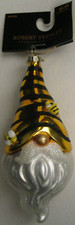 ROBERT STANLEY HOME COLLECTIONS GLASS ORNAMENT GNOME WITH HONEY BEES BRAND NEW 
