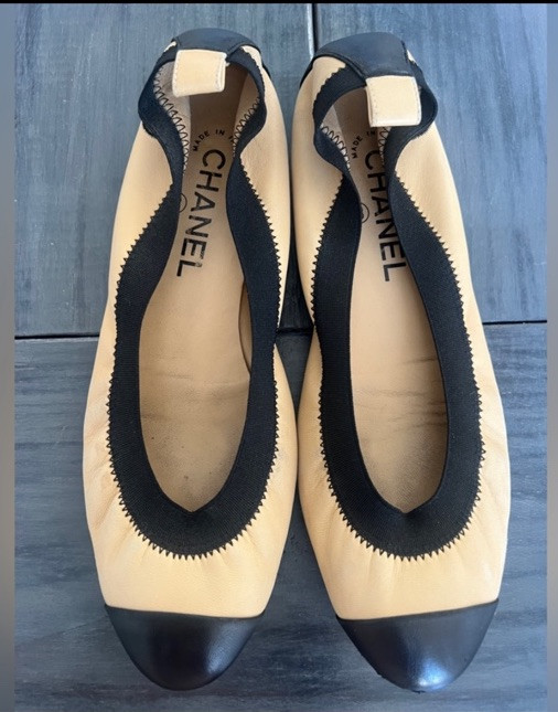 Chanel Two Tone Leather Cap Toe Flats