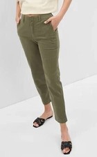 NWOT Gap Women's 6 Khaki Green Straight-Leg Chino Crop Pants