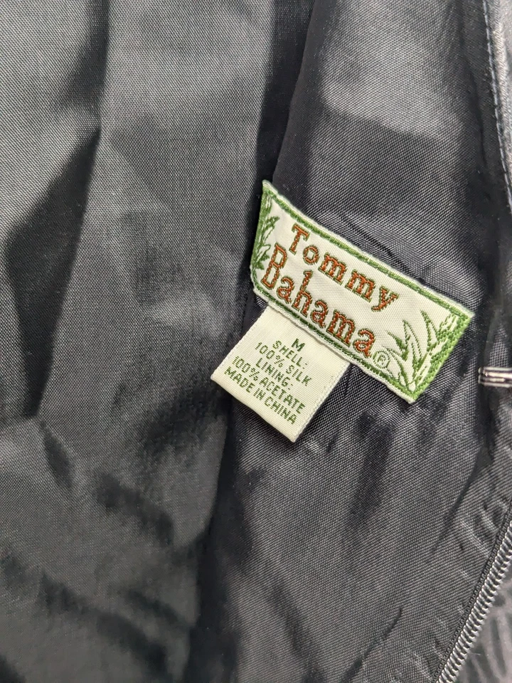 Tommy Bahama Women’s Tank Top Size M Black Red Silk Hawaiian Floral Sleeveless - Image 4 of 4