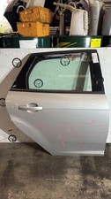 Porte arrière et accessoires Ford FOCUS