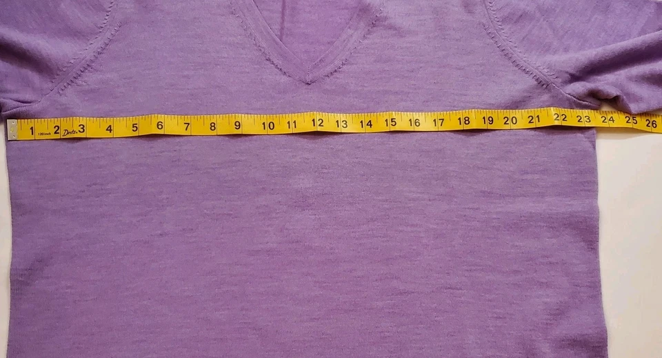 Suéter Lord & Taylor Extra Fino Lana Merino Cuello en V Talla 2x Lavanda Foto 2 de 4