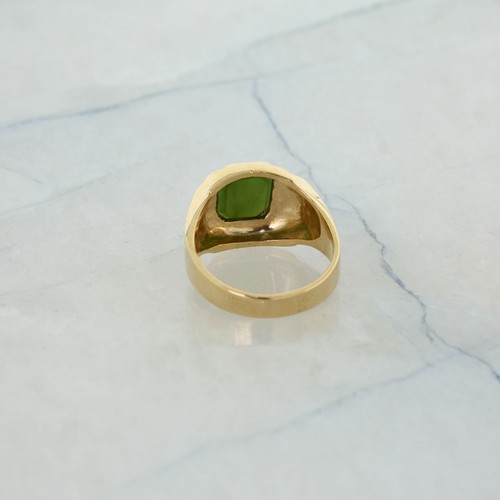10K Yellow Gold and Jade Ring Size 10* - Picture 7 of 9