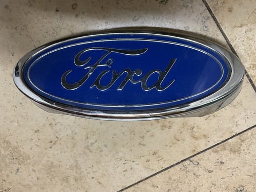 88-89-90-91 Ford F-150 F-250 F-350 Front Grille Emblem . OEM