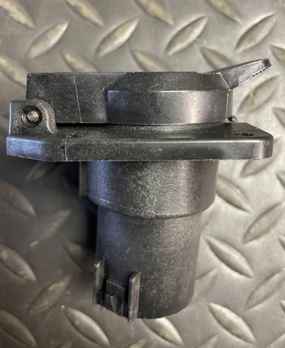 Pollak 7 Way OEM RV Plug Socket - P6Q 11893 / 11-893 - 12 VDC - Picture 2 of 5