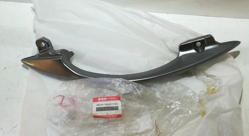 HANDLE, PILLION RIDER, RH (GRAY) | AN400K6