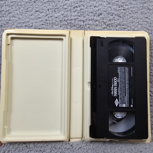 Walt Disney Classic Robin Hood VHS 1991 Black Diamond Movie Retro Clamshell - Picture 14 of 17
