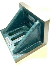 4-1/2" x 3-1/2" x 3" SLOTTED ANGLE PLATE- WEBBED - GROUND FINISH