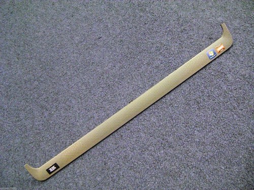 Cubierta de rejilla de panel de altavoz original Dell Inspiron One 2305 60T0G - Imagen 1 de 6