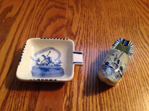 Delft's Art Pottery Square/ Clog Windmill Scene Ashtrays Set of 2 - Picture 1 of 3