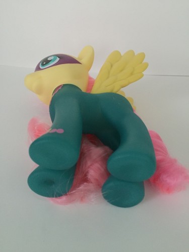 My Little Pony G4 "FLUTTERSHY" Saddle Rager 6" Power Ponys (Target Exclusive) - Bild 4 von 4