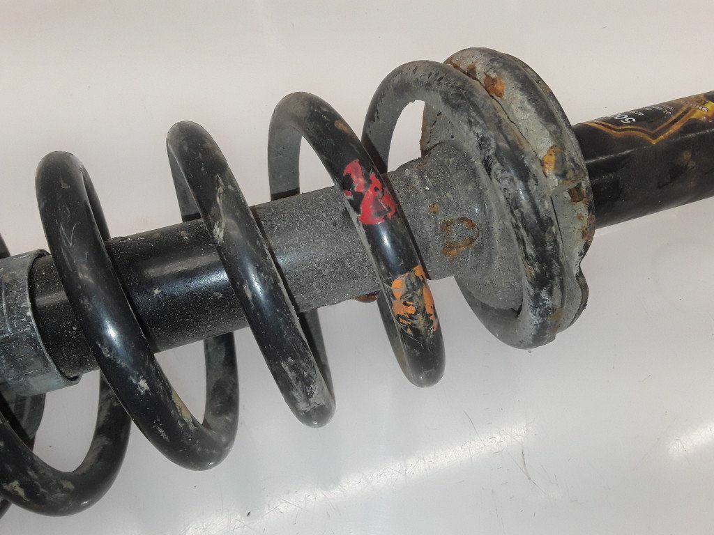 Toyota Corolla E12 2003 2.0D Rear right shock absorber with coil spring ...