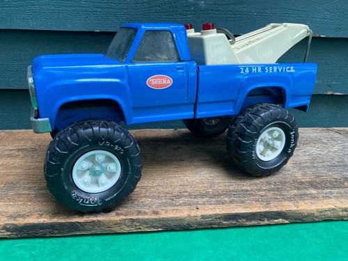 Vintage Tonka Blue Wrecker Truck 24 Hr. Service Pressed Steel Tow Truck USA