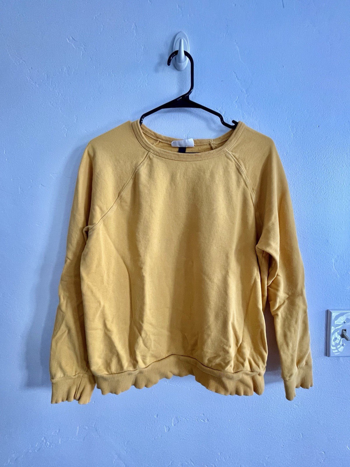 UNIVERSAL THREAD CREW NECK SOLID LS MUSTARD SWEAT… - image 5