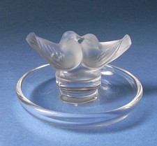 LALIQUE FRANCE:  KLEINE SCHALE.  RINGSCHALE  - LOVEBIRDS SIGNIERT und mit LABEL