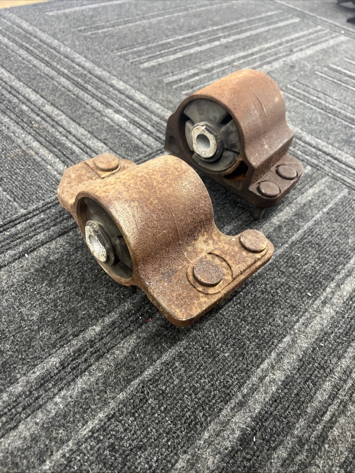 Par de soportes de motor para Ford F-250 Super Duty 11-16 6.2 Foto 2 de 4