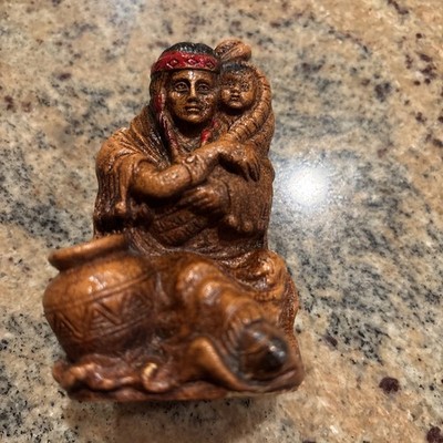Vintage 50s Syroco Style Souvenir Native American Figurine Schoenbrunn Village