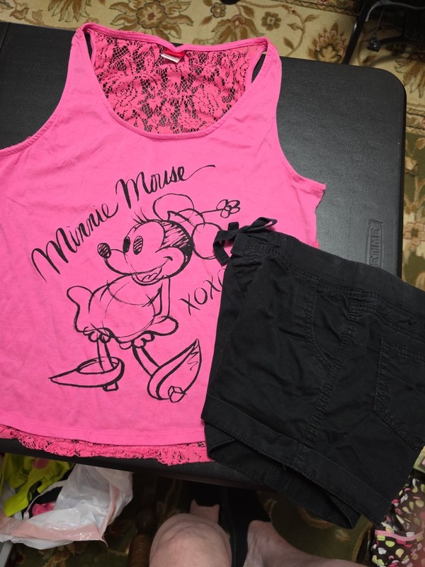 Girls Sz 14-16 Cuffed Shorts With Minnie Mouse Tank Top