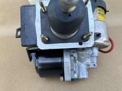 03-04 Lexus Gx470 Brake Booster Master Cylinder ABS Pump Module