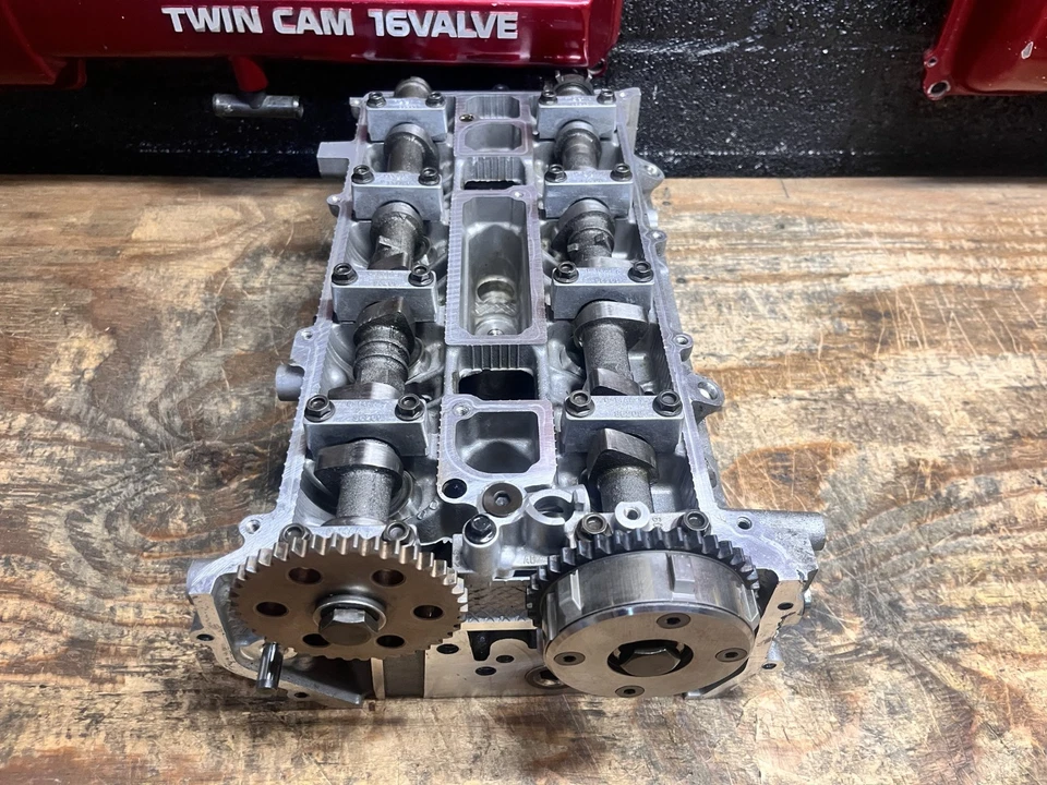 2006-2015 马自达 Miata MX-5 2.0L 发动机气缸盖凸轮轴组件 — 第 4/4 张图片