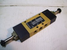 PNEUMAX 414/2.52.0.0.M2 DUAL SOLENOID DIRECTIONAL CONTROL VALVE P2394B