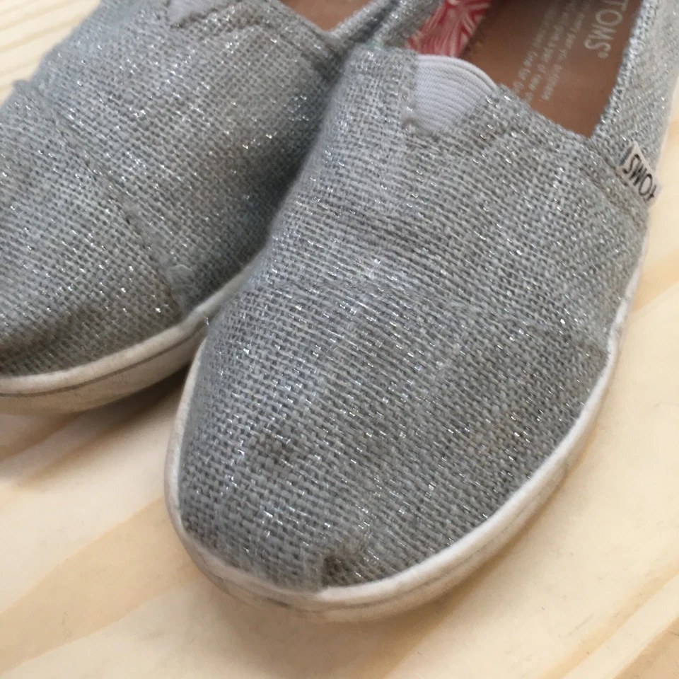 TOMS Zapatos Jóvenes 2 Niñas Alpargata Sin Cordones Mocasines Planos Gris Tela Informal Foto 4 de 4