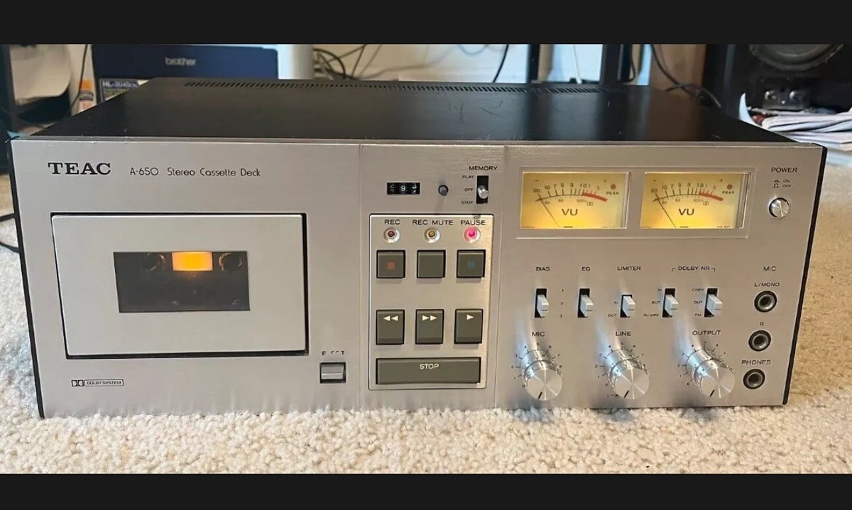 TEAC A-650 Stereo Cassette Deck Good Working Order Serviced 13KG