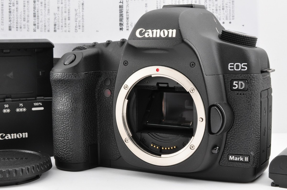 Near Mint Canon EOS 5D Mark II Digital Shutter Count 31973 from
