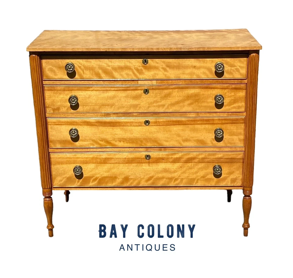 Cajonera / Cómoda Antigua - Abedul Llama Nuevo Hampshire Foto 2 de 4