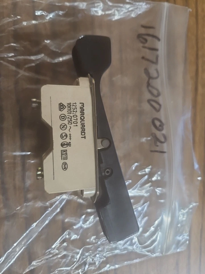 Bosch On-Off Switch OEM Part#1617200021(WHB)