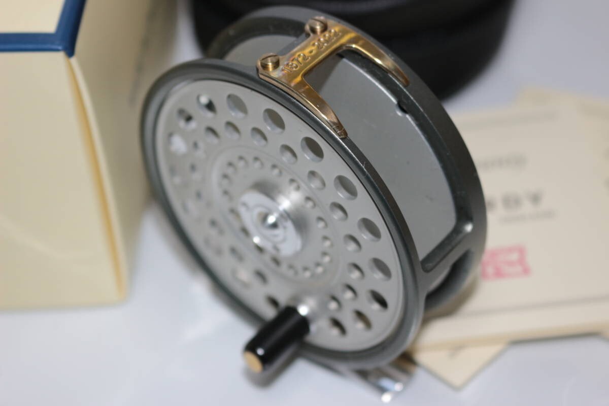 Hardy Lightweight L.R.H. Fly Fishing Reel (No4-No6) 150th