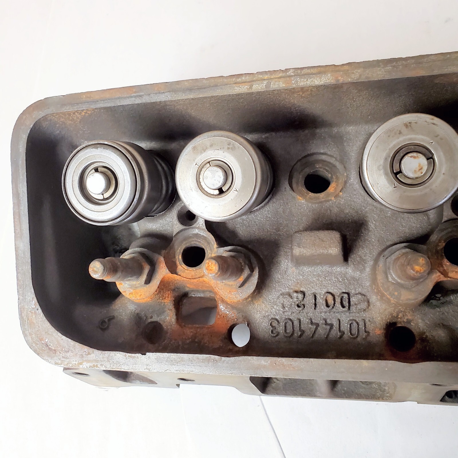 GM 4.3L V6 1992 Cylinder Head Chevrolet 10144103 eBay