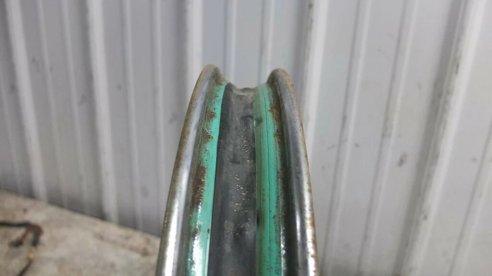 69 Yamaha YDS6 Y DS6 250 Front Rim Wheel - Image 4 of 4