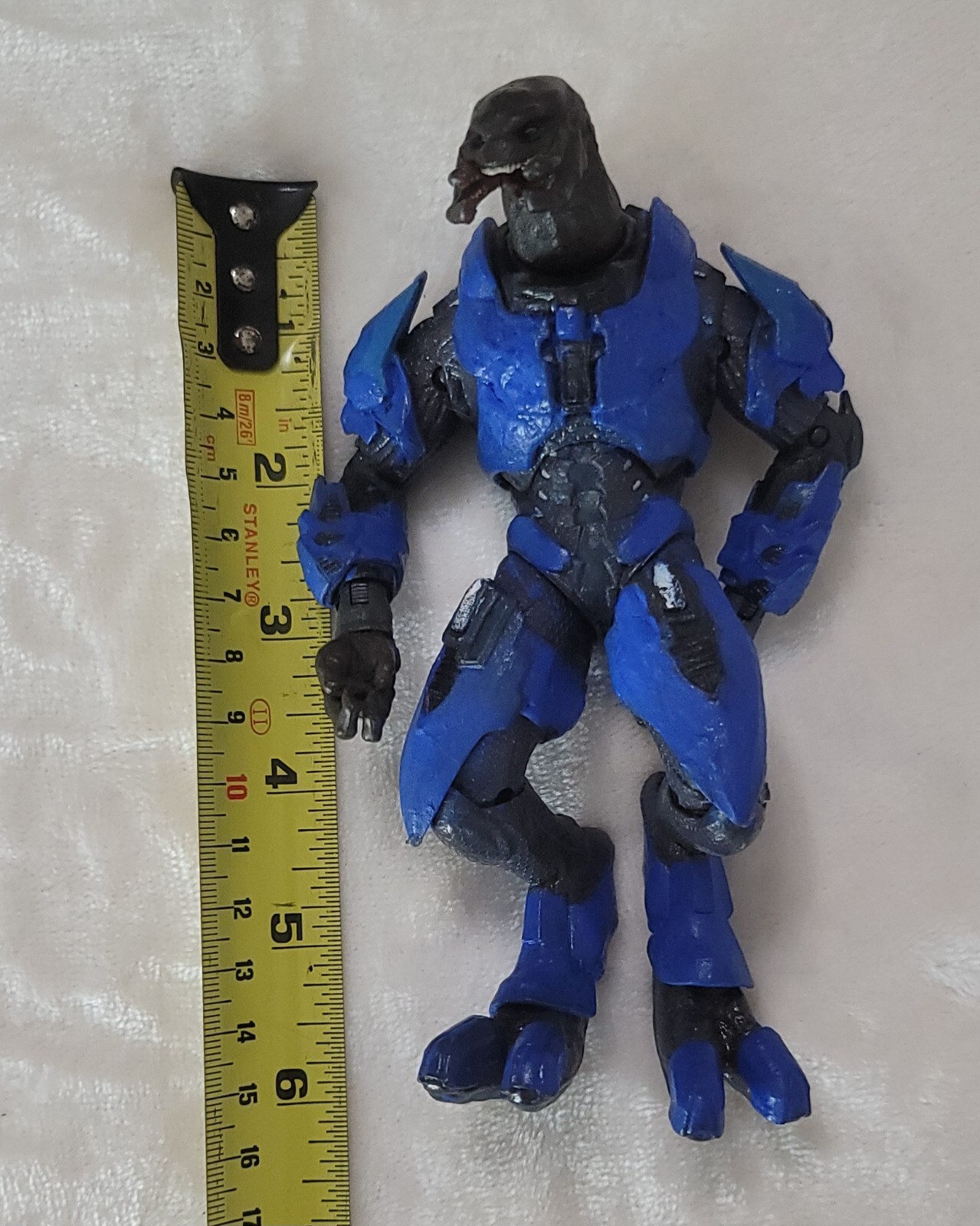 McFarlane Toys Halo Reach Series 1 Elite Minor Blue Action Figure 2010  (6 inch)