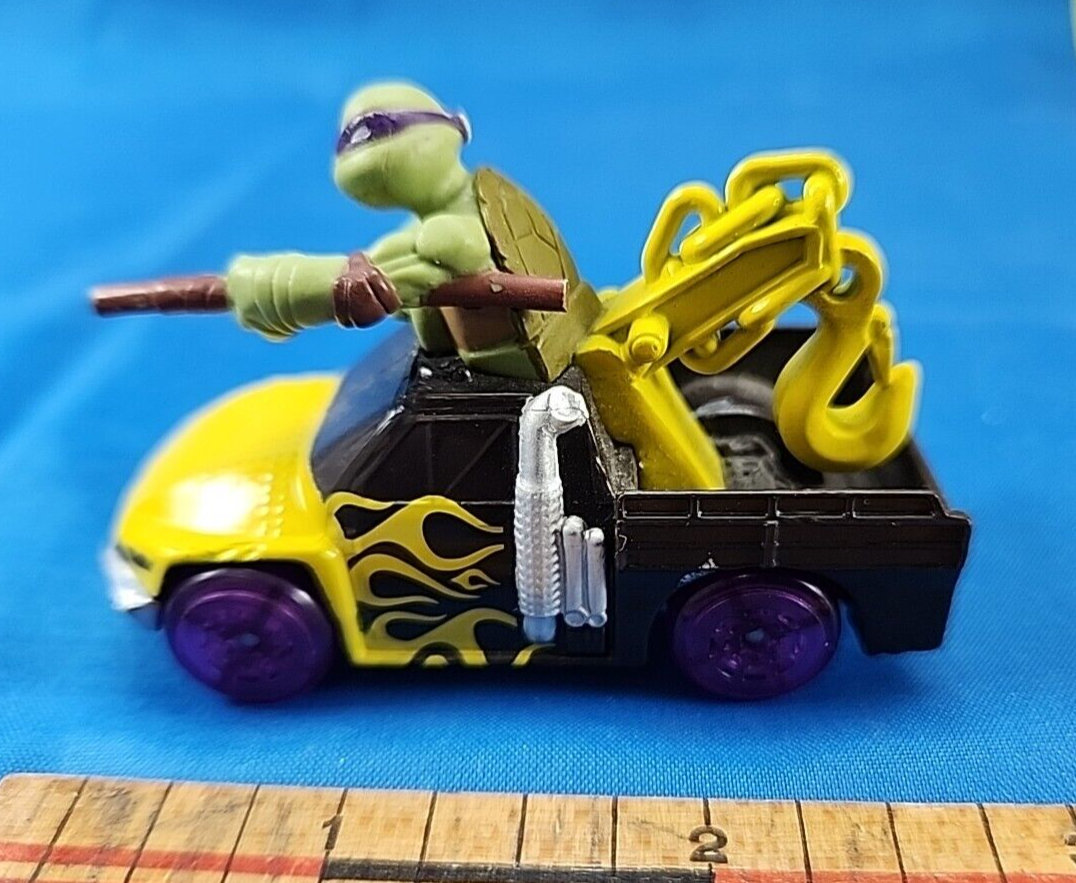 Teenage Mutant Ninja Turtle T-Machine Basic Vehicle Donatello