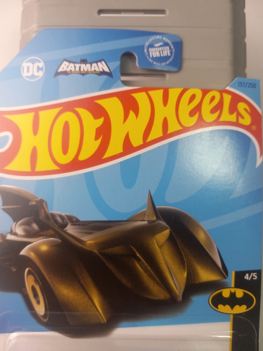 Hot Wheels *SPELLING ERROR* Batman Batmobile 137/250 - Gold Hot Wheels *SPELLING ERROR* Batman Batmobile 137/250 - Gold