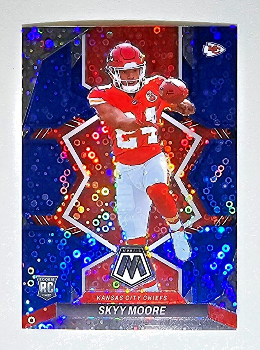 SKYY MOORE /75 - 2022 Mosaic No Huddle Disco Blue Prizm #319 RC - Chiefs
