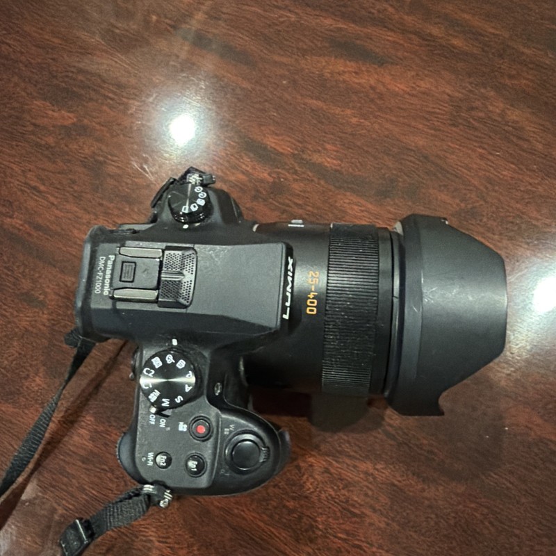 Panasonic Lumix DMC-FZ1000 Digital Camera - Black