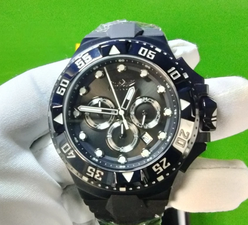 Reloj Invicta Excursion Cronógrafo Hombre Negro/Gris SS 48539 Correa Silcone WR100M Foto 2 de 4