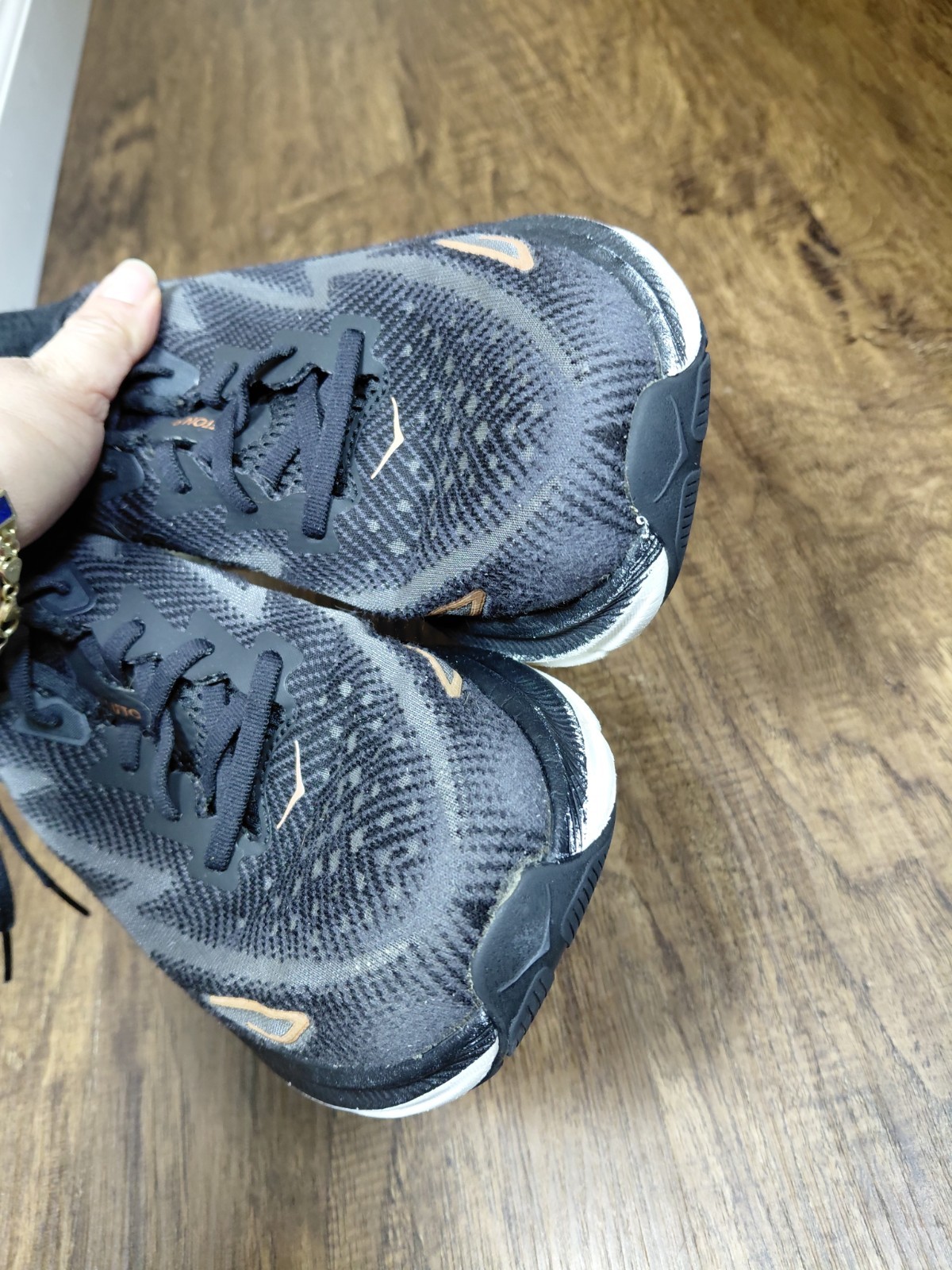 Hoka One One HOKA Clifton 9 Black Rose Gold Women Size 9B  thumbnail 5