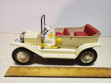 Toy Vintage Tin Lizzy Ford Model T car, friction Japan, T-1917C White 9"