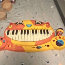 B. Toys Cat-Shaped Electronic Keyboard Toy with Microphone, Music SML