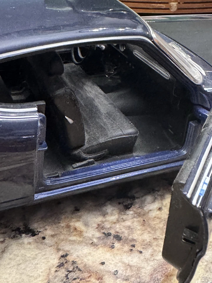 Coche modelo Ford Torino Talladega 1969 Maisto escala 1/18 Foto 4 de 4