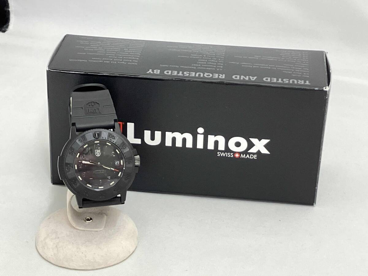 LUMINOX 3000-1GBq Quartz Used Watch Excellent Condition With Box